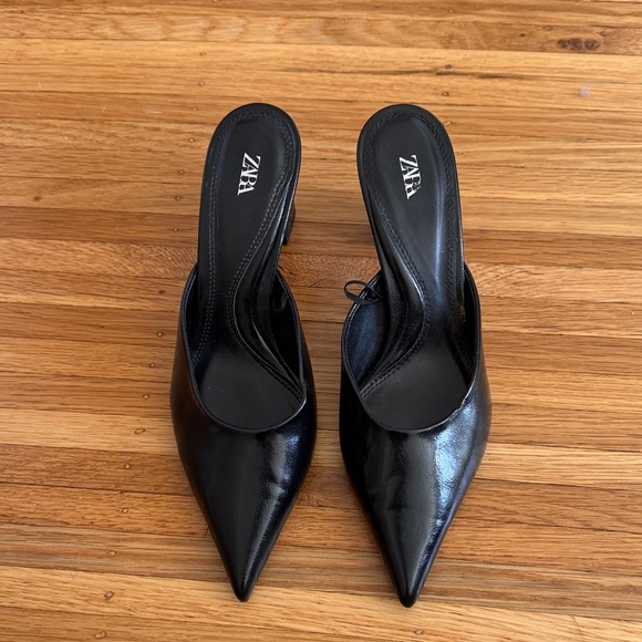 Zara Shoes - Zara Black Pointed Leather Heels